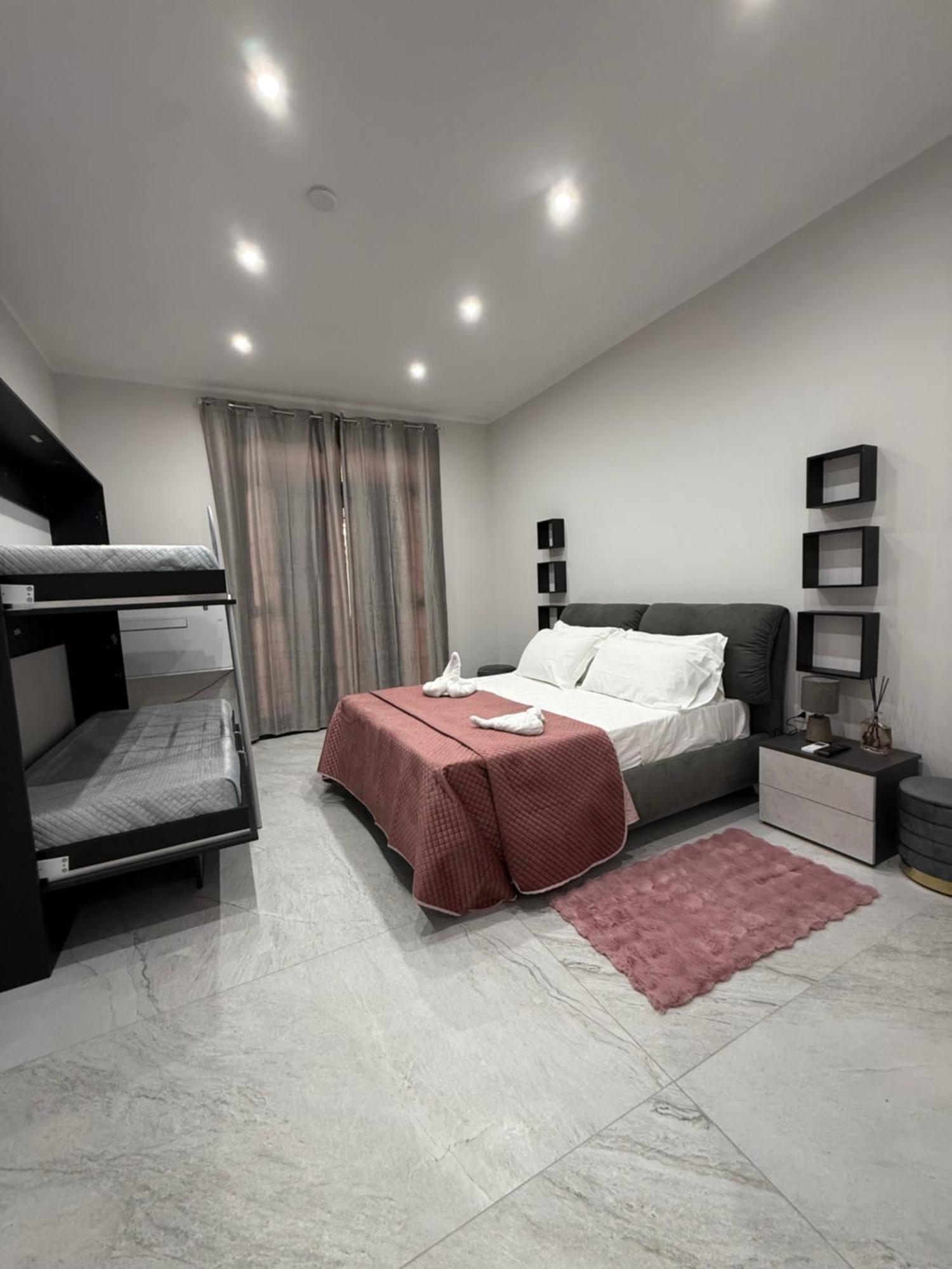 Palazzo Valentino Guest house Naples